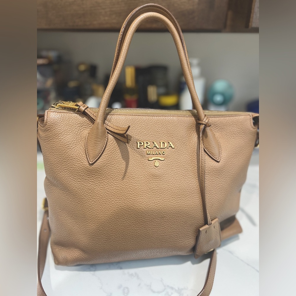 Prada Dual Strap Zip Tote Vitello Daino medium
